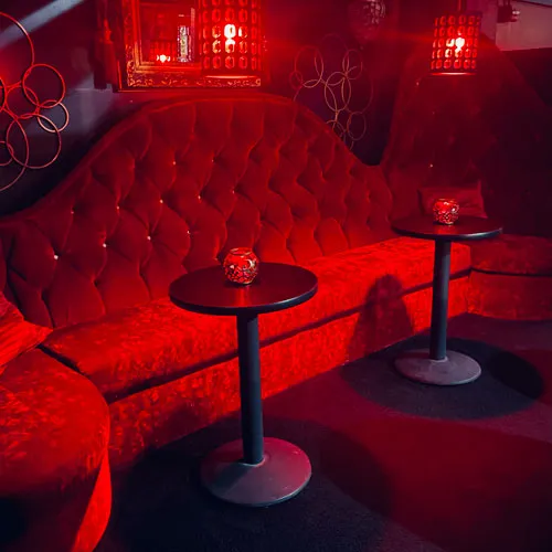 Club Sinrock Renton lounge